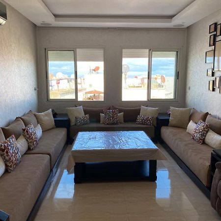 Magnifique Appart F3, Renove, Tres Bien Desservie Casablanca Exterior photo