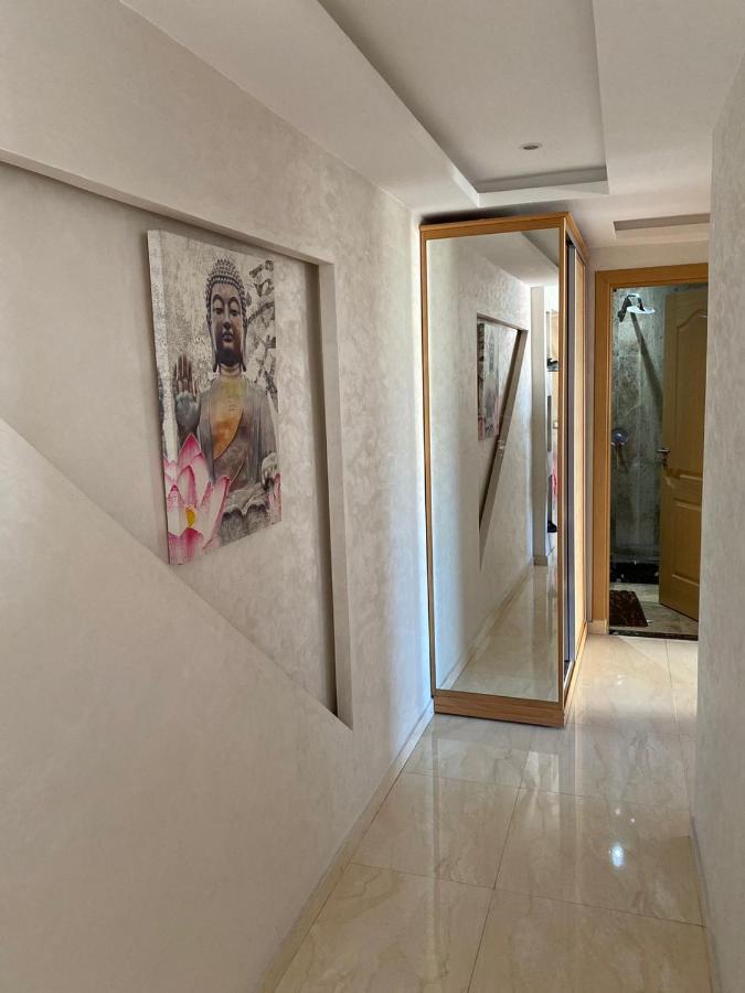 Magnifique Appart F3, Renove, Tres Bien Desservie Casablanca Exterior photo