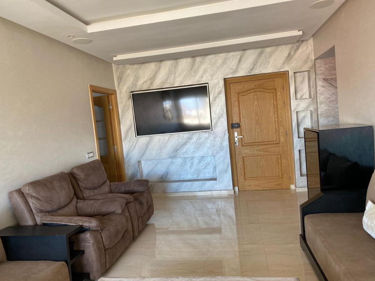 Magnifique Appart F3, Renove, Tres Bien Desservie Casablanca Exterior photo
